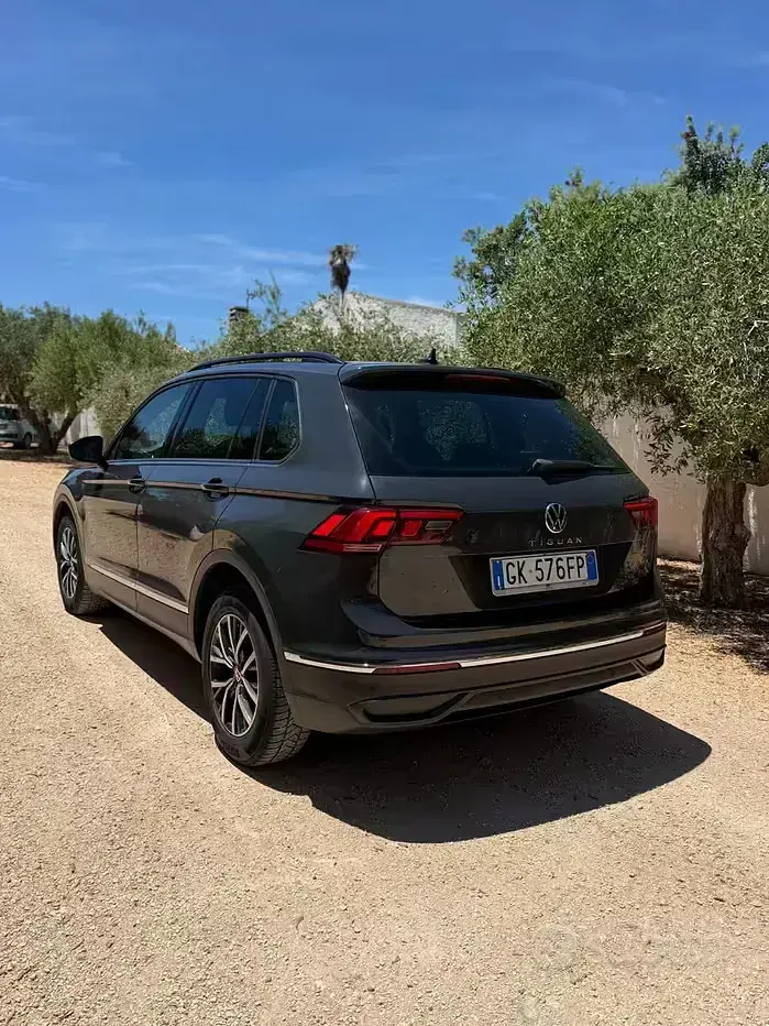 Usata VW Tiguan Life 150 CV (110 kW) 2022 Grigio SUV