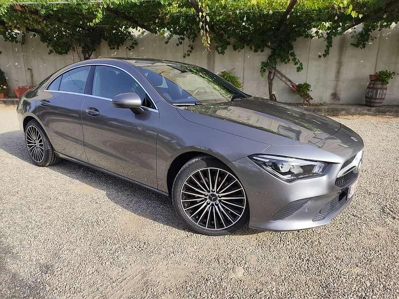 Usata Mercedes CLA200 Business 150 CV (110 kW) 2021 Grigio Berlina