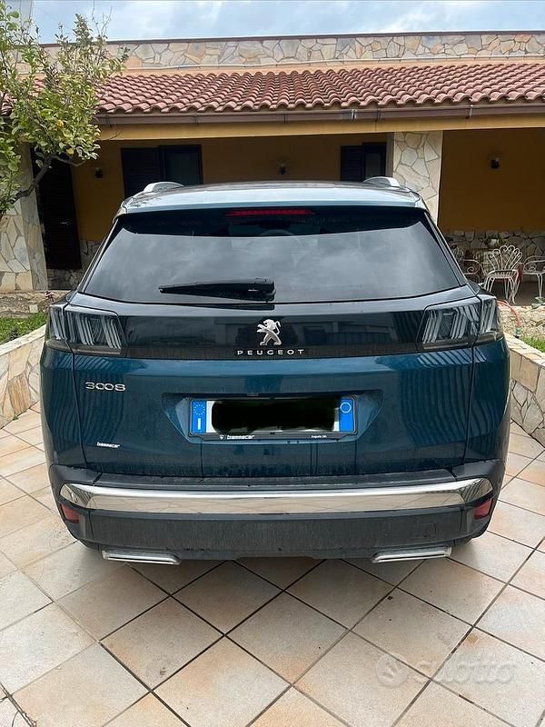Usata Peugeot 3008 Allure 130 CV (95 kW) 2021 Blu SUV