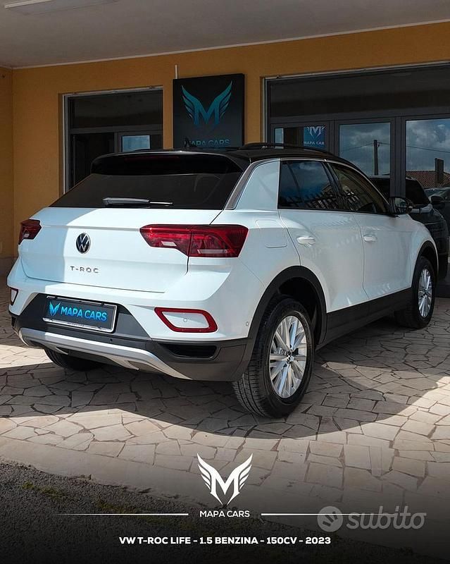 Usata VW T-Roc Life 150 CV (110 kW) 2023 Bianco SUV