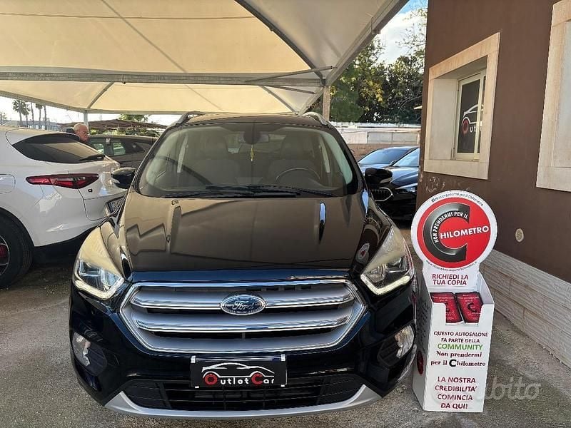 Usata Ford Kuga ST-Line 120 CV (88 kW) 2018 Nero SUV