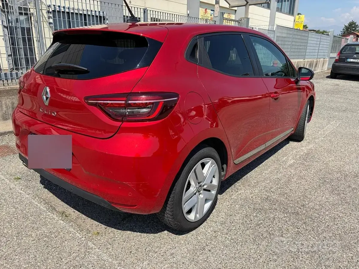 Usata Renault Clio V 101 CV (74 kW) 2022 Berlina