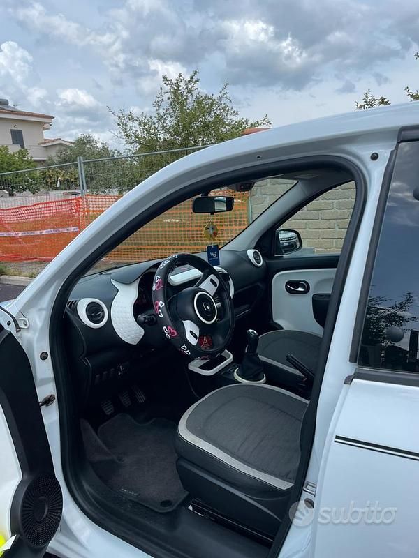 Usata Renault Twingo 69 CV (50 kW) 2016 Bianco Utilitaria