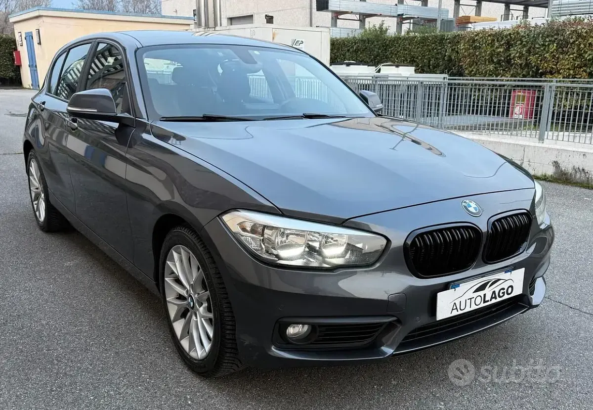 Usata BMW 118 150 CV (110 kW) 2017 Grigio Utilitaria