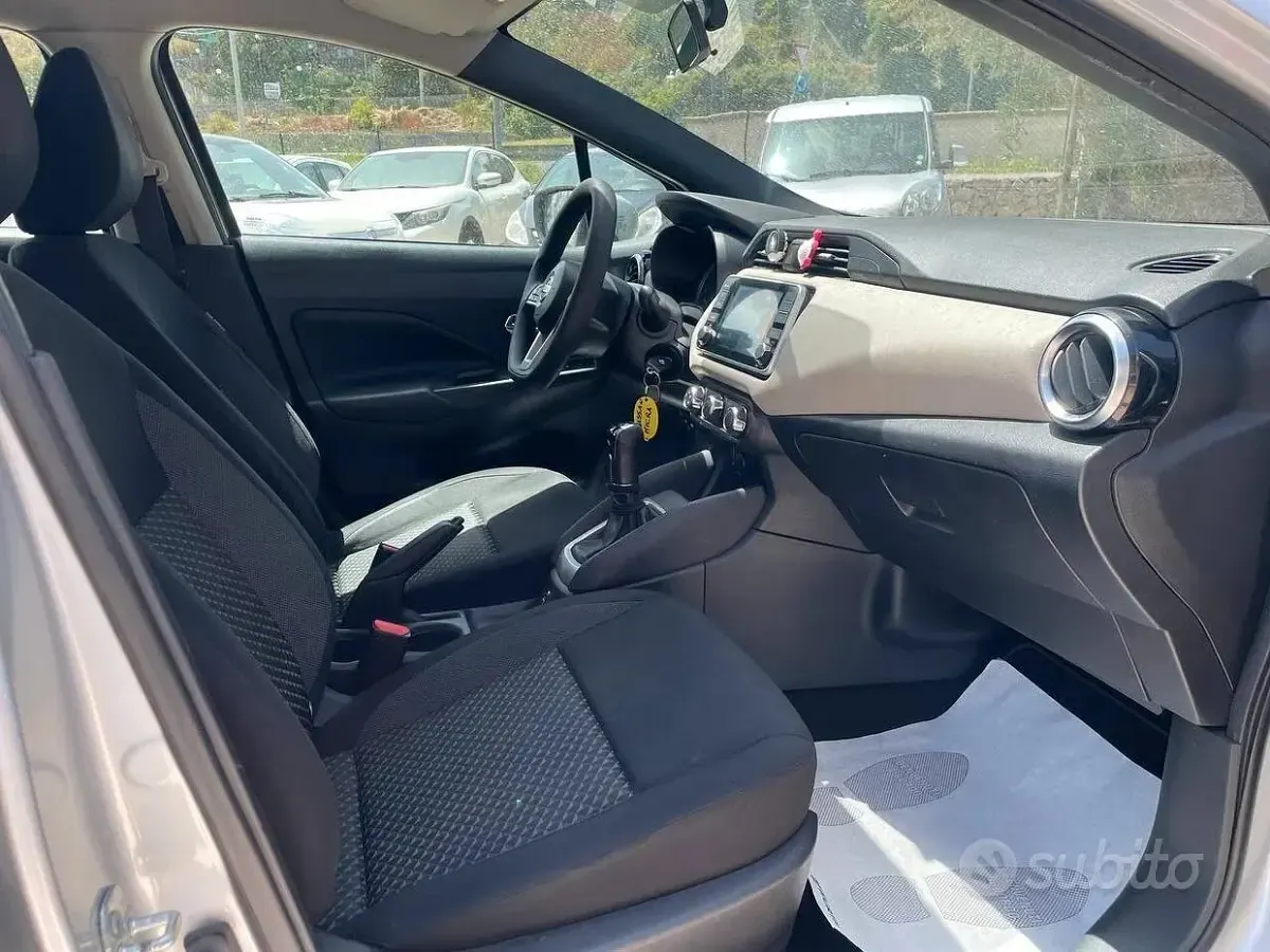 Usata Nissan Micra 87 CV (63 kW) 2021 Grigio Utilitaria