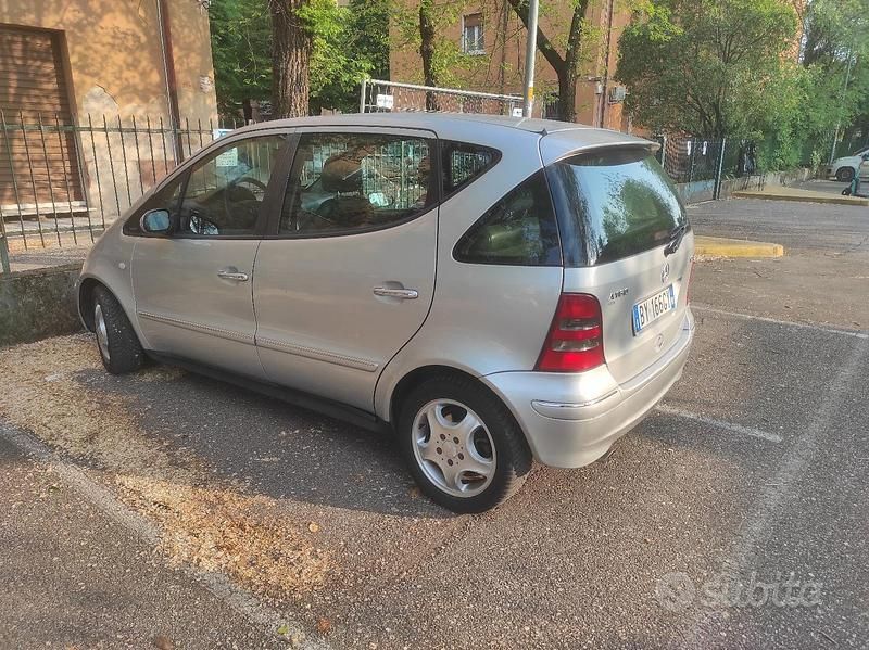Gebraucht Mercedes A160 102 PS (75 kW) 2001 Grau Van / Kleinbus