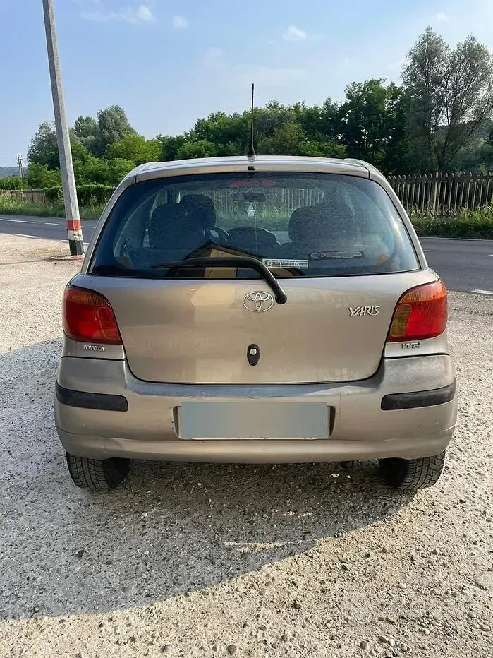 Usata Toyota Yaris 65 CV (47 kW) 2003 Berlina