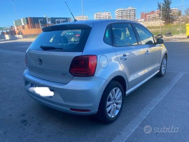 Usata VW Polo 85 CV (62 kW) 2017 Grigio Berlina