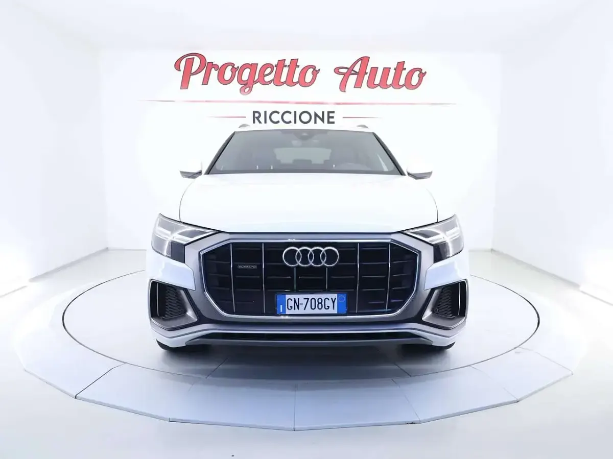 Usata Audi Q8 S-Line 231 CV (169 kW) 2023 Bianco ibis SUV