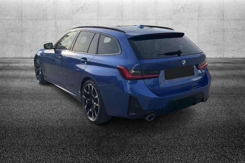 Usata BMW 330 M Sport 286 CV (210 kW) 2024 Blu/azzurro Station wagon