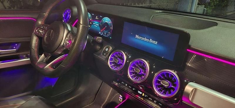 Usata Mercedes GLB180 AMG Line Premium 116 CV (85 kW) 2023 Grigio SUV