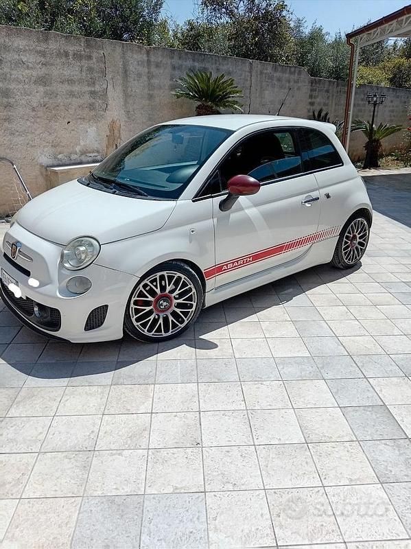 Usata Abarth 500 135 CV (99 kW) 2011 Utilitaria