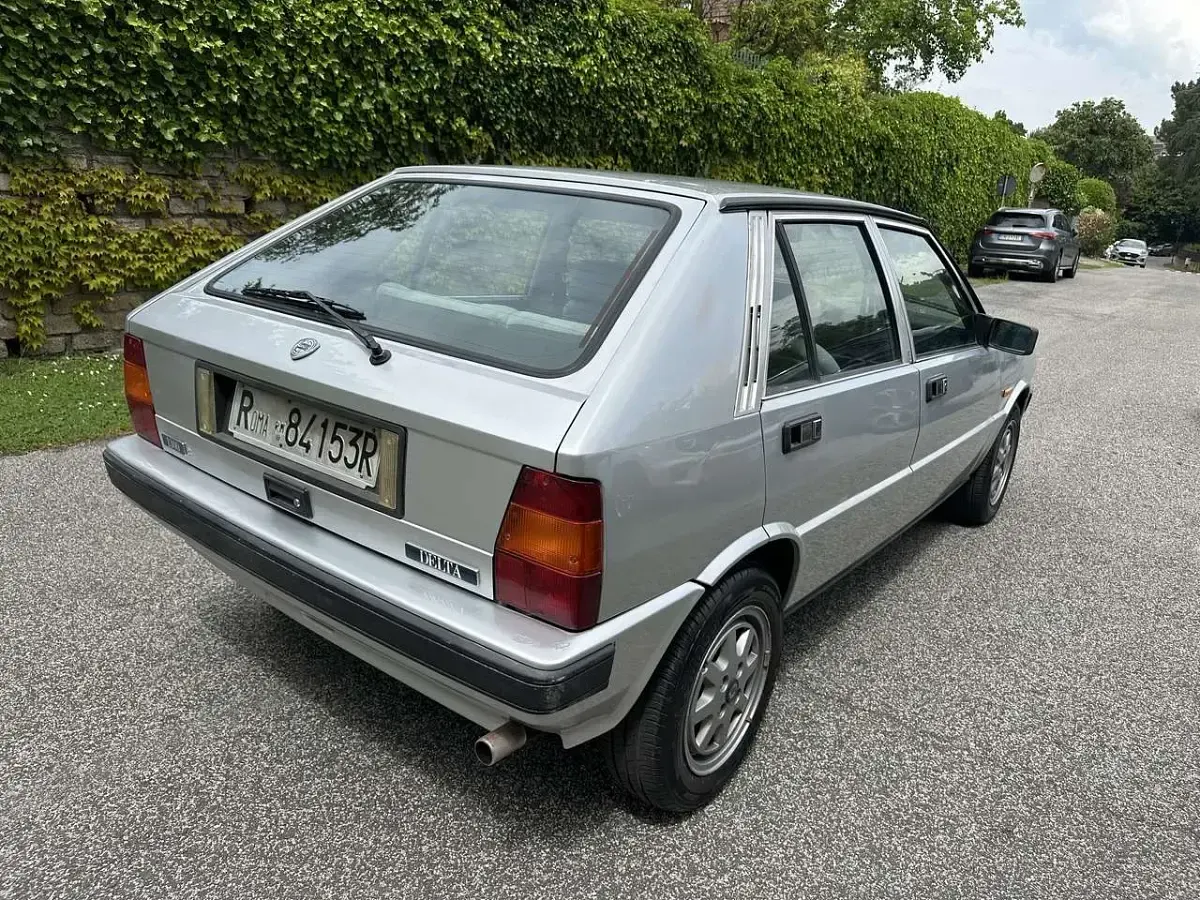 Usata Lancia Delta 77 CV (56 kW) 1988 Other Utilitaria