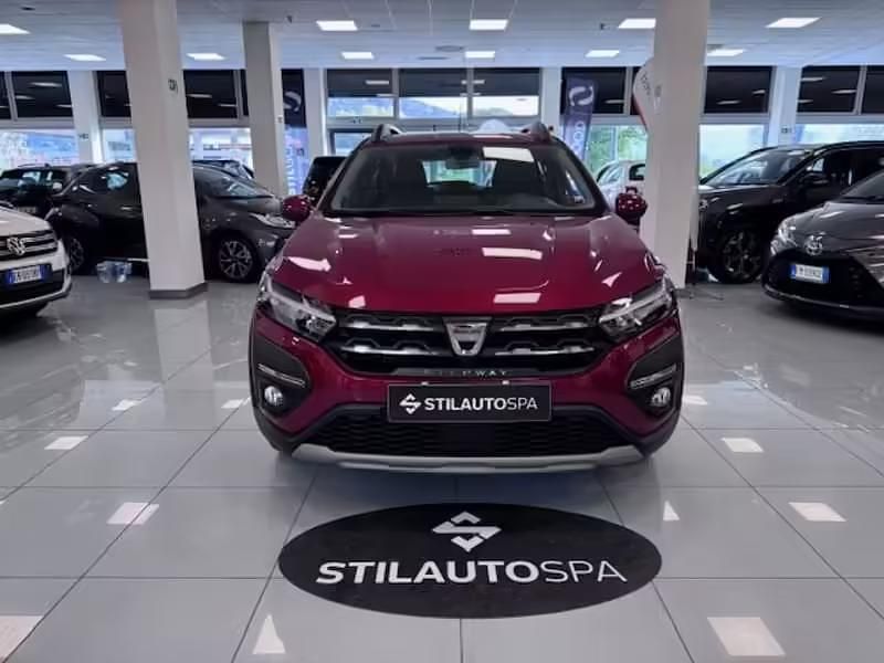 Usata Dacia Sandero Essentiel 101 CV (74 kW) 2022 Rosso Berlina