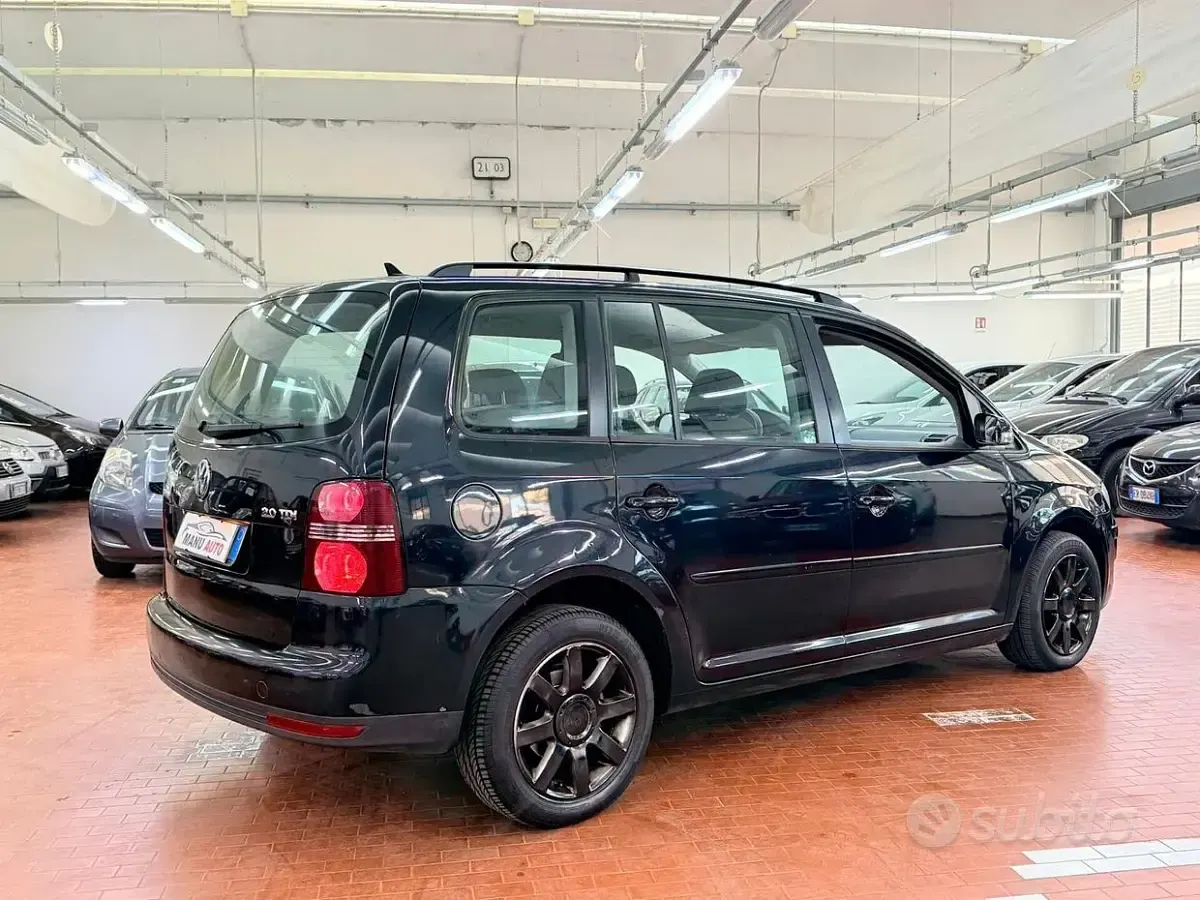 Usata VW Touran Highline 140 CV (102 kW) 2009 Nero Monovolume