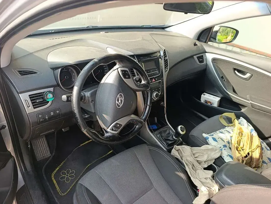Usata Hyundai i30 Comfort 110 CV (80 kW) 2013 Grigio Station wagon