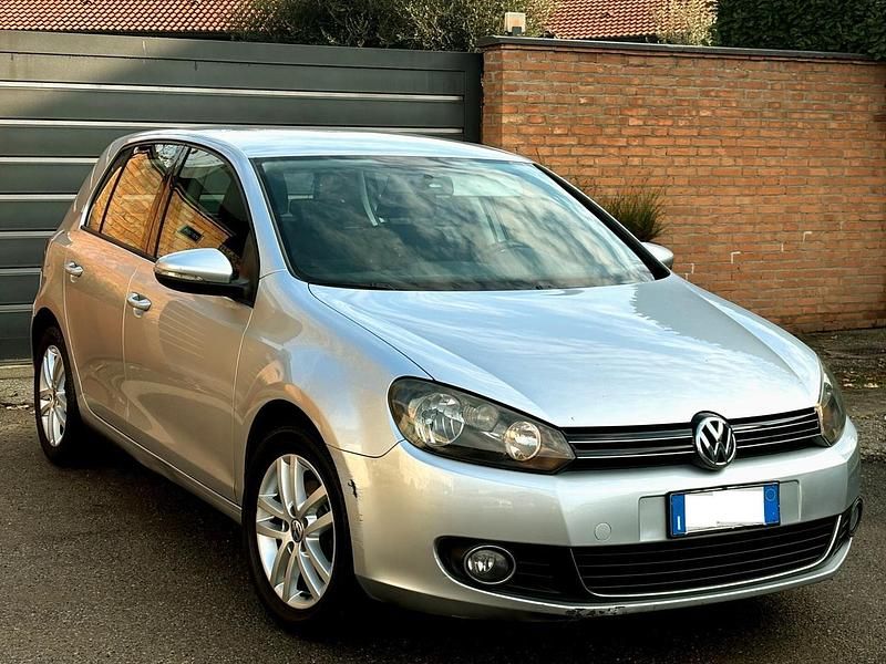 Occasion VW Golf VI Highline 102 ch (75 kW) 2010 Argent Citadine