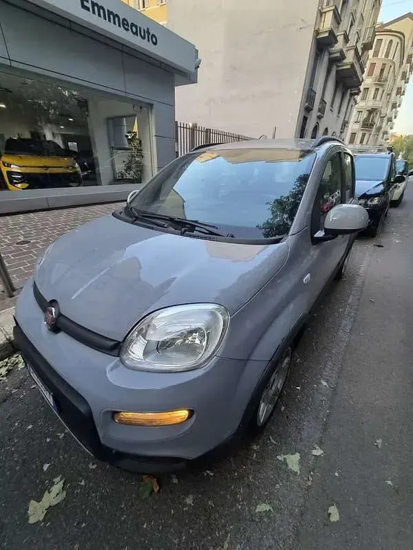 Usata Fiat Panda Cross Cross 69 CV (50 kW) 2022 Utilitaria