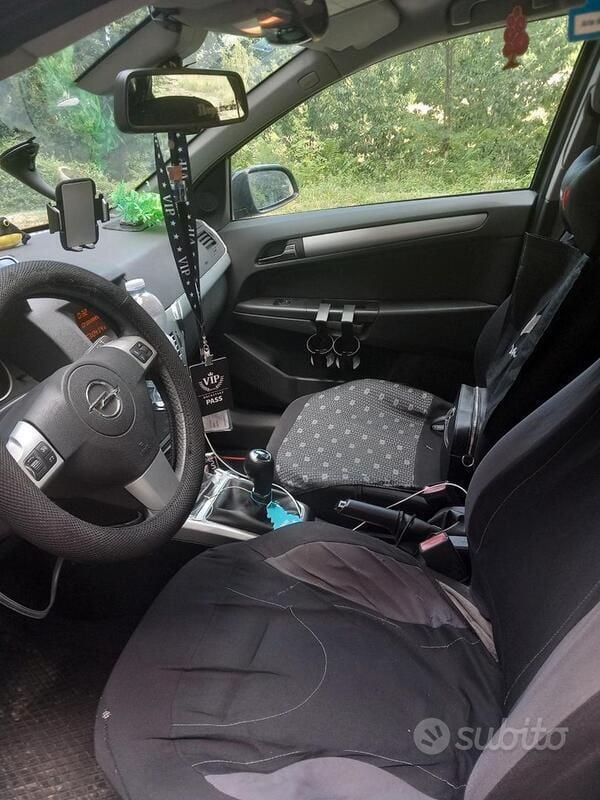 Usata Opel Astra 2009 Blu Station wagon