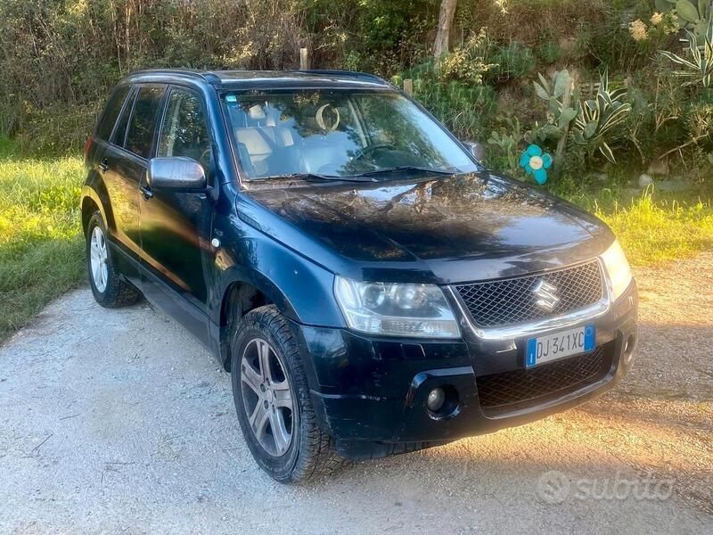 Usata Suzuki Grand Vitara 129 CV (94 kW) 2007 Nero SUV