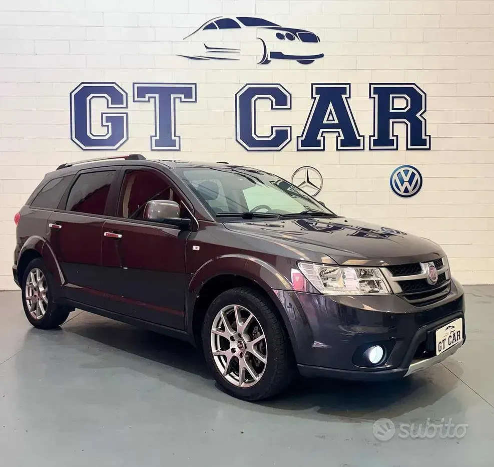 Usata Fiat Freemont Cross 170 CV (125 kW) 2015 Grigio SUV