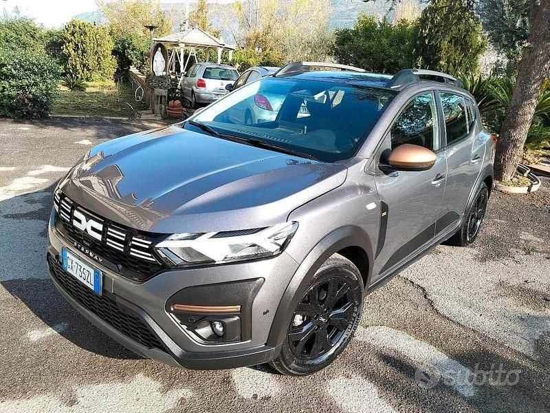 Usata Dacia Sandero Extreme 91 CV (66 kW) 2025 Grigio Berlina