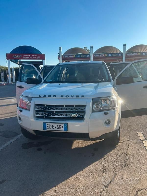 Usata Land Rover Freelander 2 152 CV (111 kW) 2010 Bianco SUV