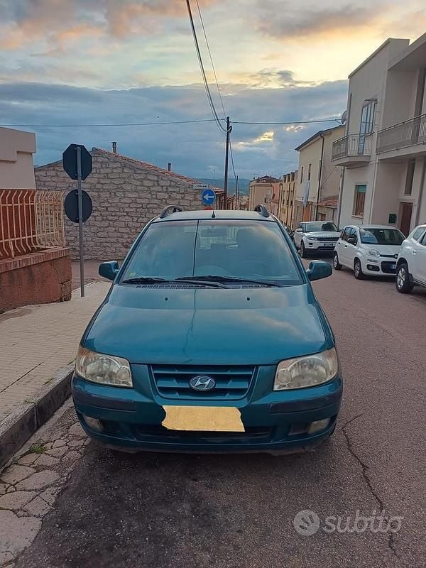 Verde Usata 2004 Hyundai Matrix Monovolume | 1200 € (Buon prezzo) - Immagine 1/4