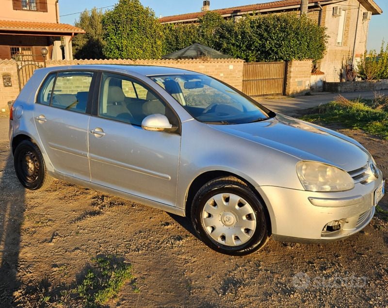 Grigio Usata 2006 VW Golf V Tre volumi | 1000 € (Ottimo prezzo) - Immagine 1/4