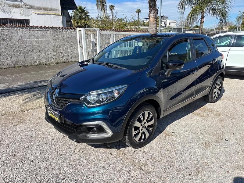 Usata Renault Captur 90 CV (66 kW) 2018 Blu SUV