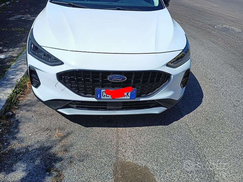 Usata Ford Focus 125 CV (91 kW) 2022 Bianco Station wagon