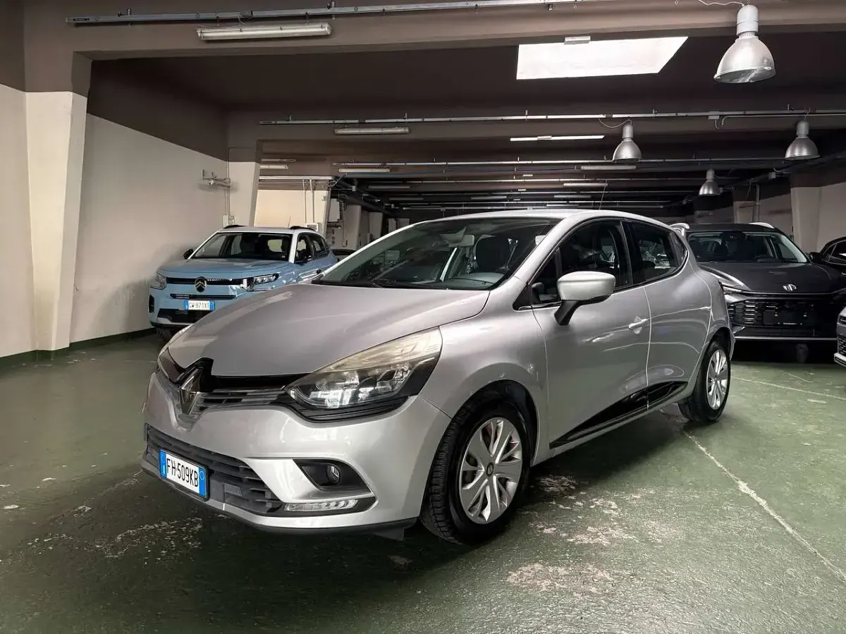 Usata Renault Clio IV 75 CV (55 kW) 2017 Argento Berlina