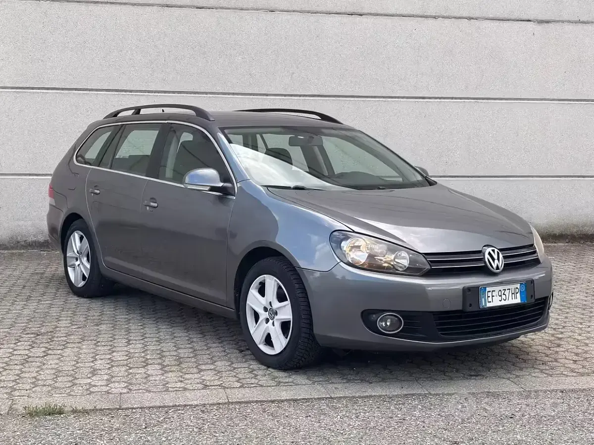 Usata VW Golf VI 105 CV (77 kW) 2010 Grigio Utilitaria