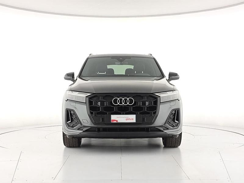 Usata Audi Q7 S-Line 286 CV (210 kW) 2024 Grigio SUV