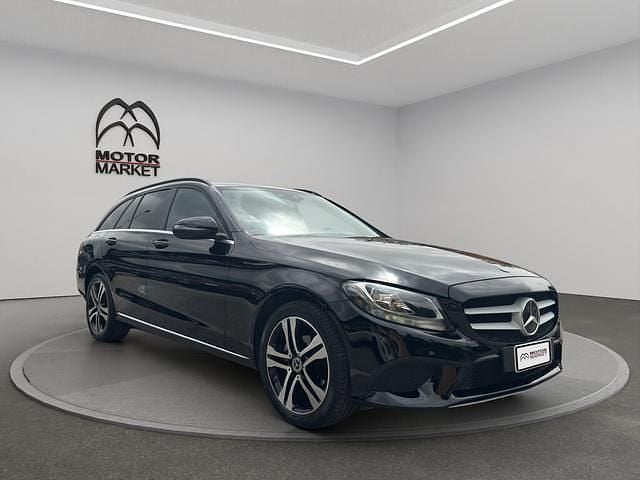 Usata Mercedes C200 160 CV (117 kW) 2020 Nero / black