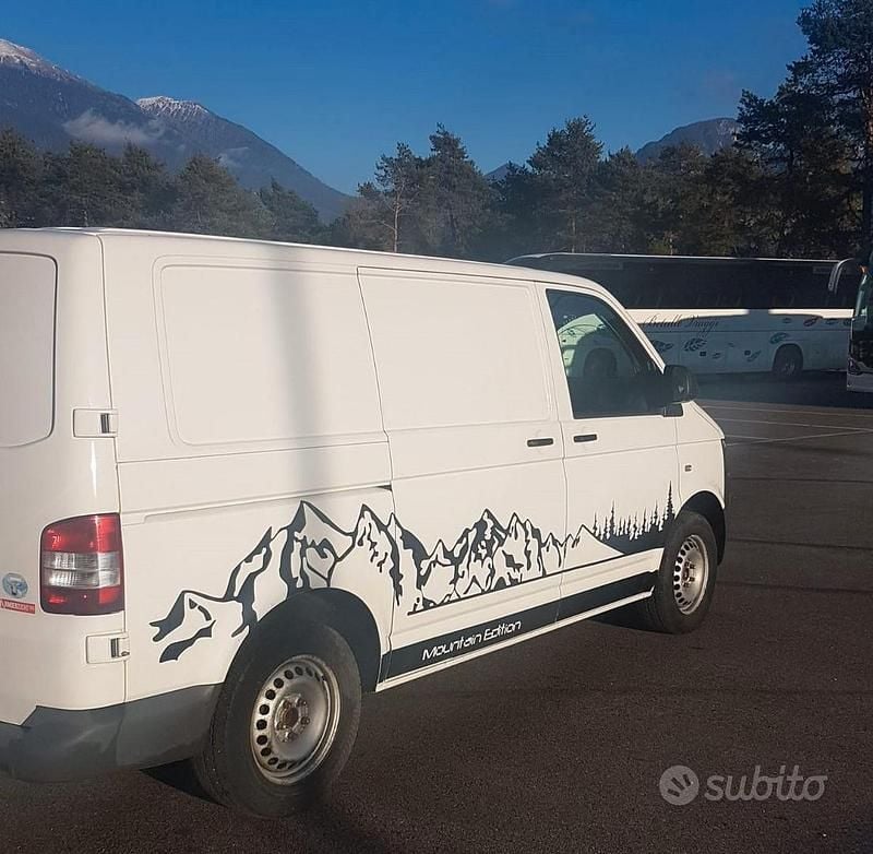 Usata VW T5 140 CV (102 kW) 2012 Bianco Furgone