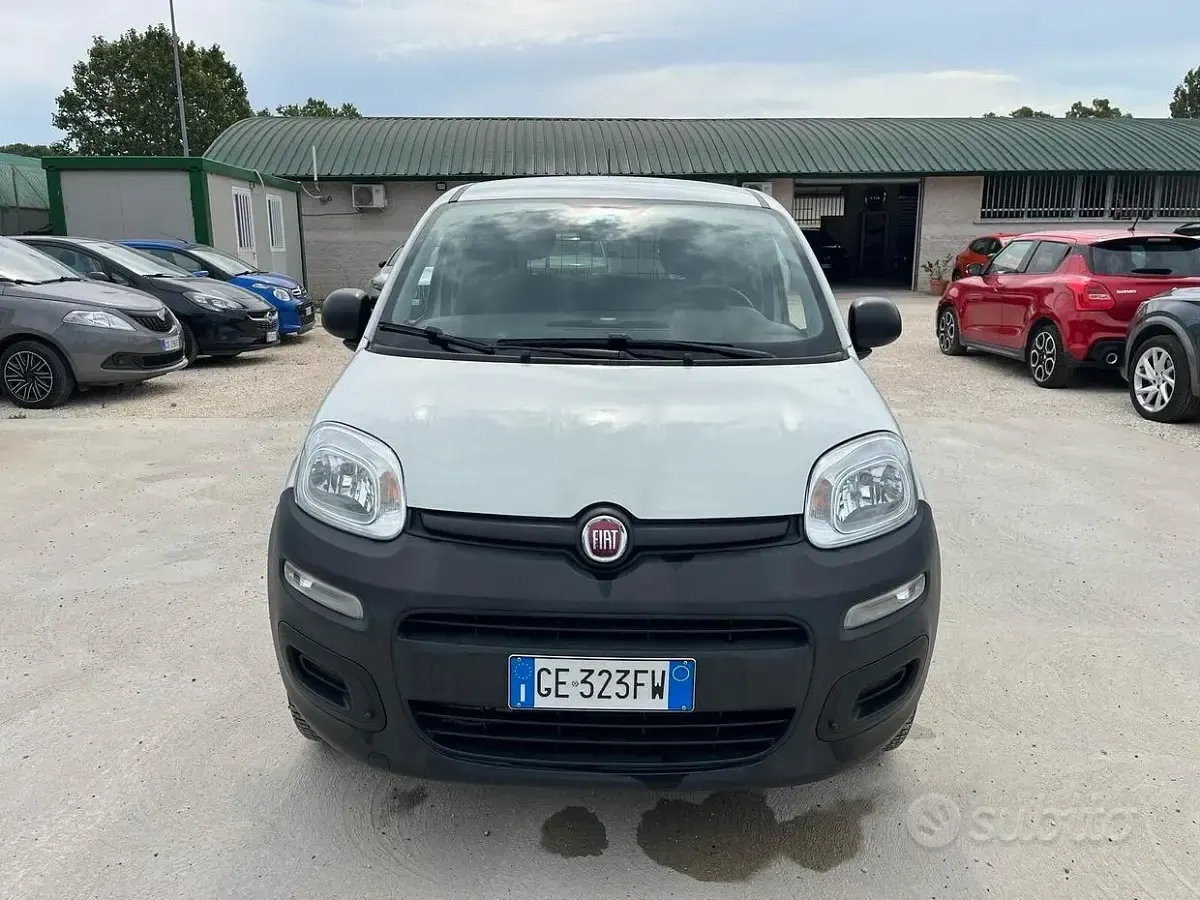 Usata Fiat Panda 4x4 Pop 85 CV (62 kW) 2021 Bianco Utilitaria