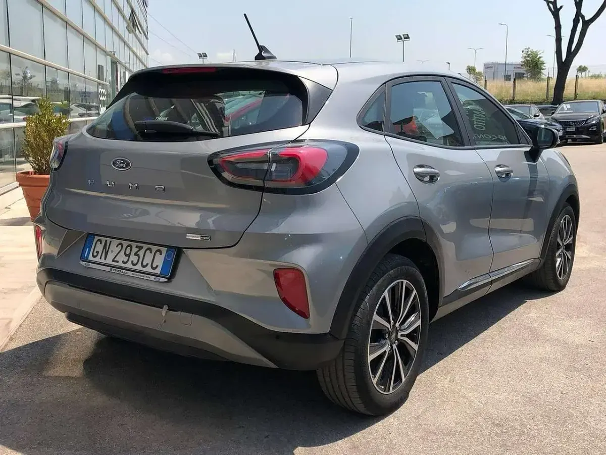 Usata Ford Puma Titanium 125 CV (91 kW) 2023 Solar silver SUV