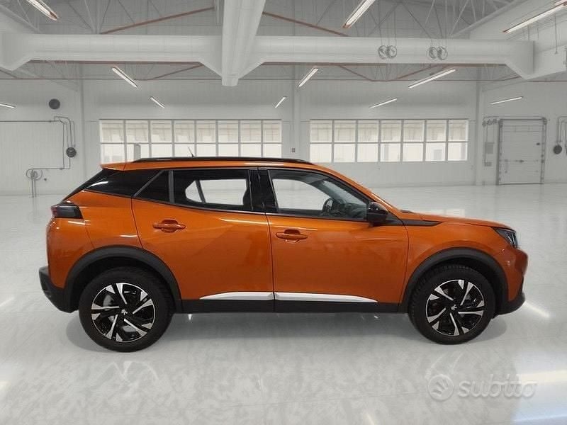 Usata Peugeot 2008 Allure 130 CV (95 kW) 2022 SUV