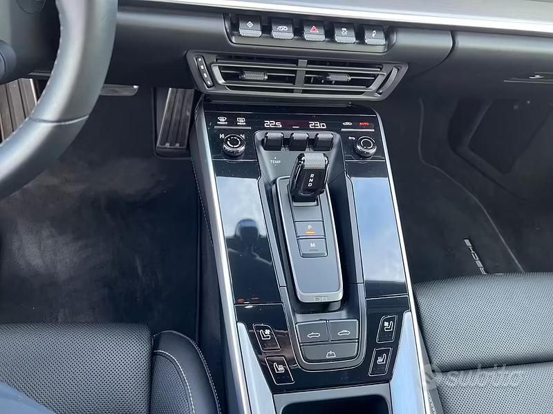 Usata Porsche 992 2022 Cabrio