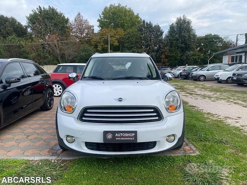 Second-hand Mini Cooper D Countryman 111 CP (81 kW) 2011 Alb SUV