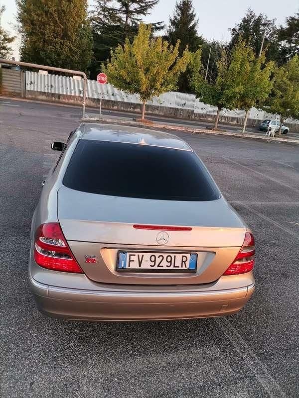 Usata 2003 Mercedes E270 Elegance Station wagon | 3700 € (Buon prezzo) - Immagine 1/4