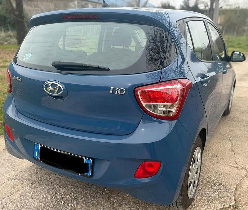 Usata Hyundai i10 83 CV (61 kW) 2018 Blu Utilitaria
