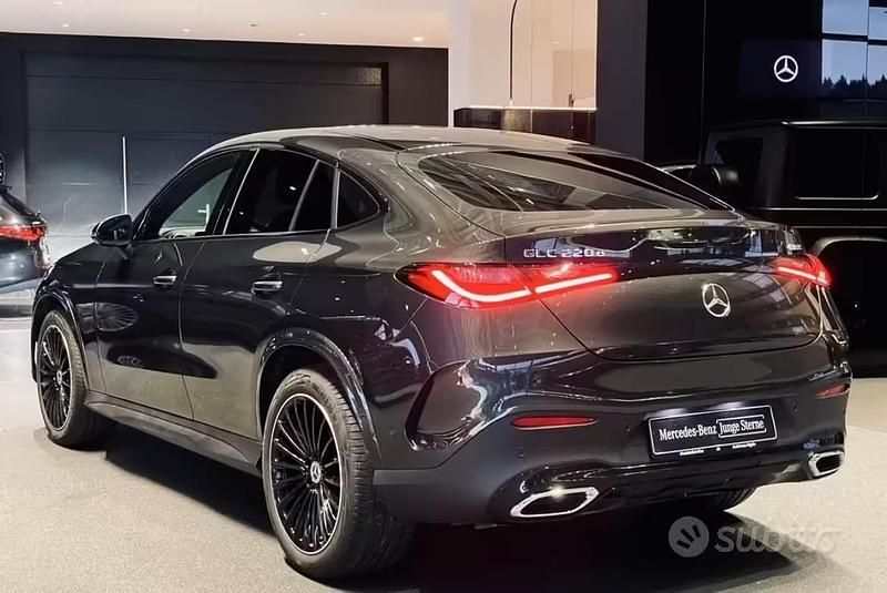 Usata Mercedes GLC220 AMG 197 CV (144 kW) 2024 Grigio Coupé