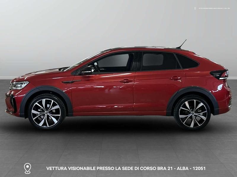 Usata VW Taigo R-line 110 CV (80 kW) 2023 Kings red metallizzato nero SUV