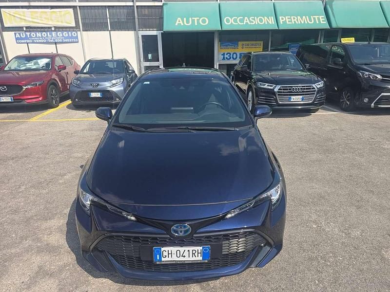 Usata Toyota Corolla Style 122 CV (89 kW) 2022 Blu/azzurro Berlina