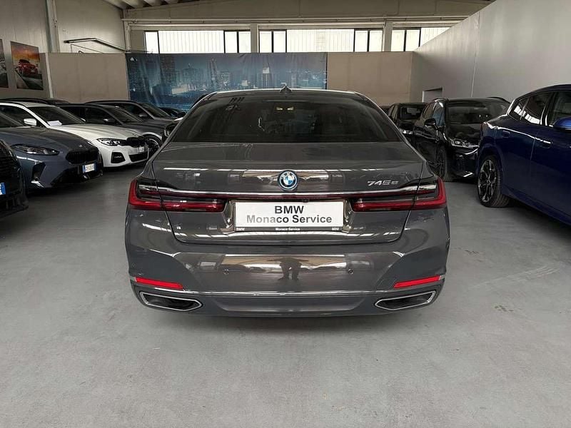 Usata BMW 745e 286 CV (210 kW) 2022 Dravitgrau metallic Berlina
