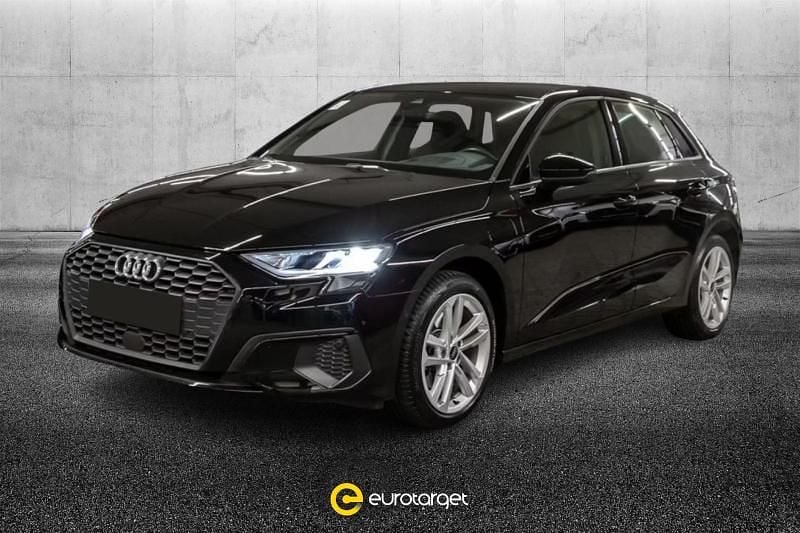 Usata Audi A3 e-tron Design 204 CV (150 kW) 2023 Nero metallizzato Utilitaria
