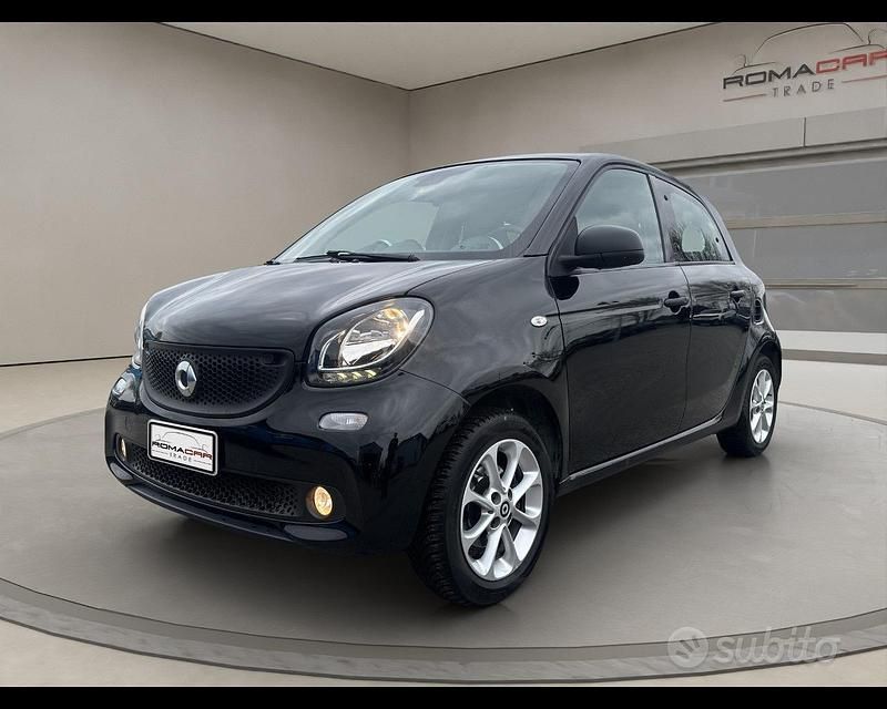 Usata Smart ForFour Passion 71 CV (52 kW) 2017 Nero Utilitaria