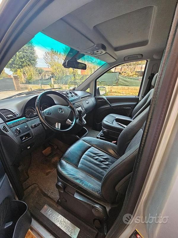 Usata Mercedes Viano 2013 Grigio Monovolume